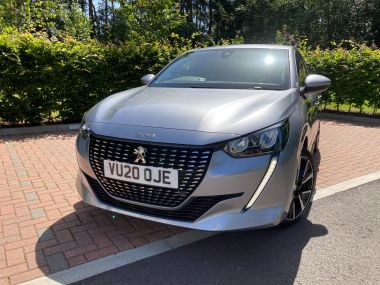 Used PEUGEOT 208 in Horsham, West Sussex for sale