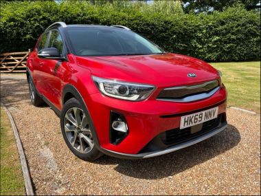 Used KIA STONIC in Horsham, West Sussex for sale